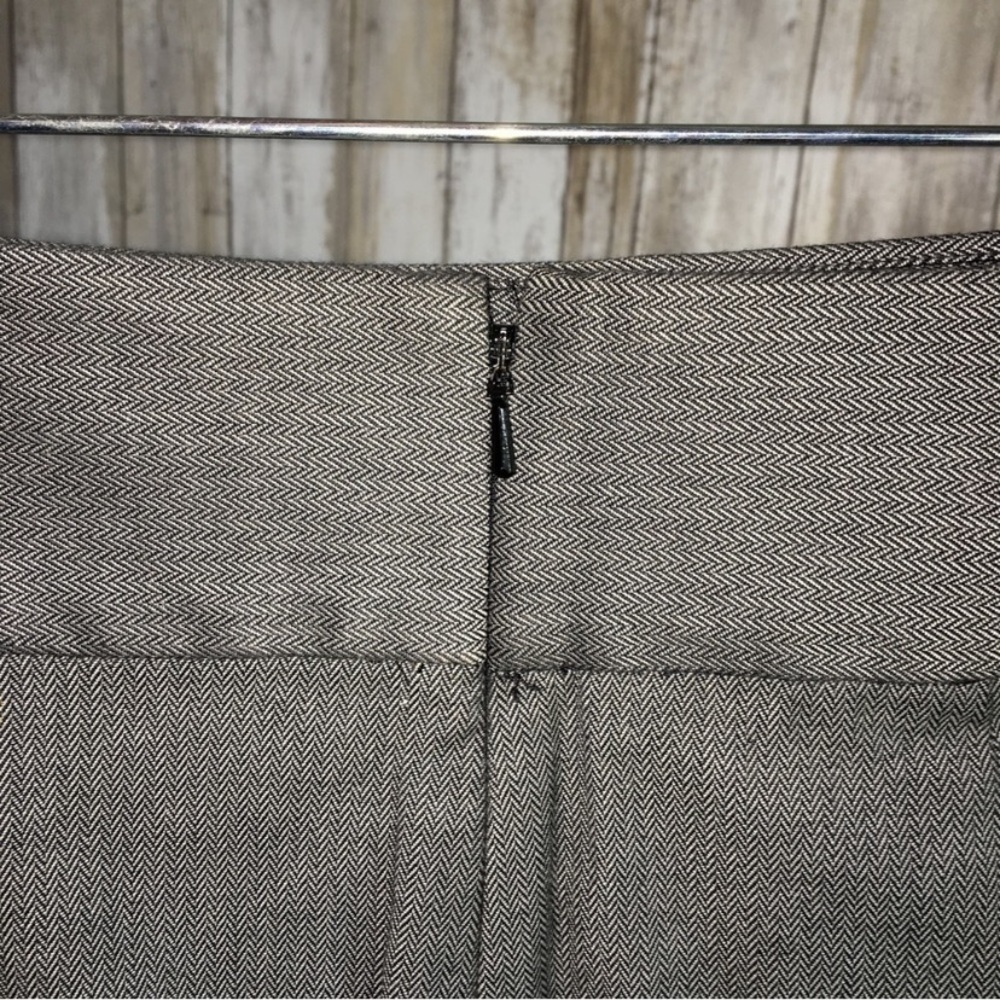 Banana Republic Grey Pencil Skirt - Picture 2 of 3